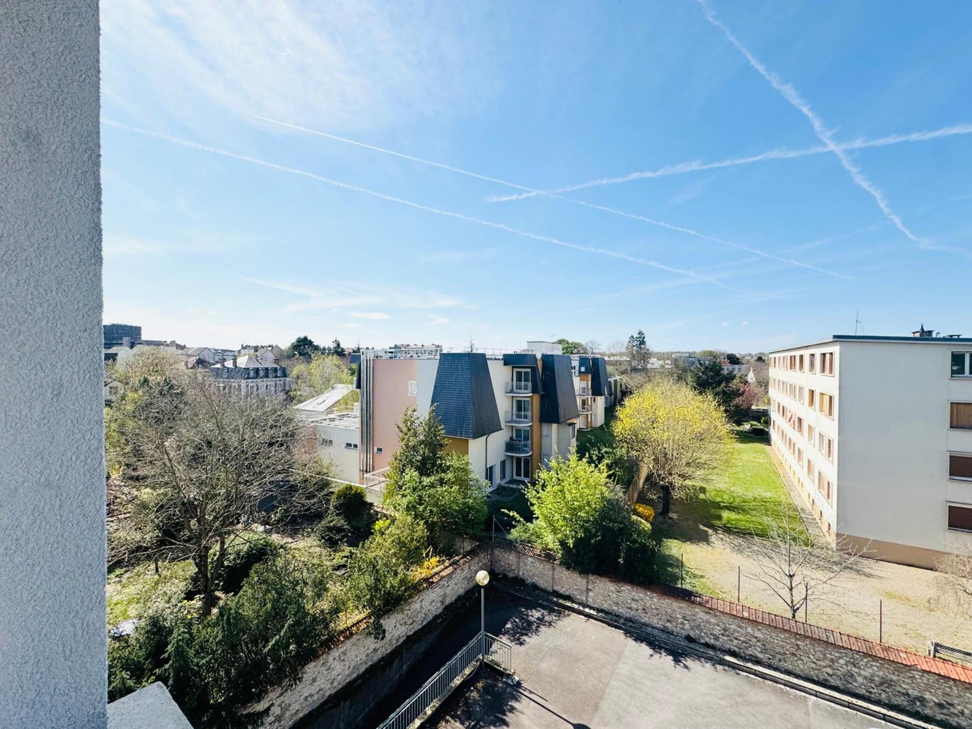 Studio A 300 Metres De La Gare Et 25 Minutes De Paris En Train เมอลัง ภายนอก รูปภาพ
